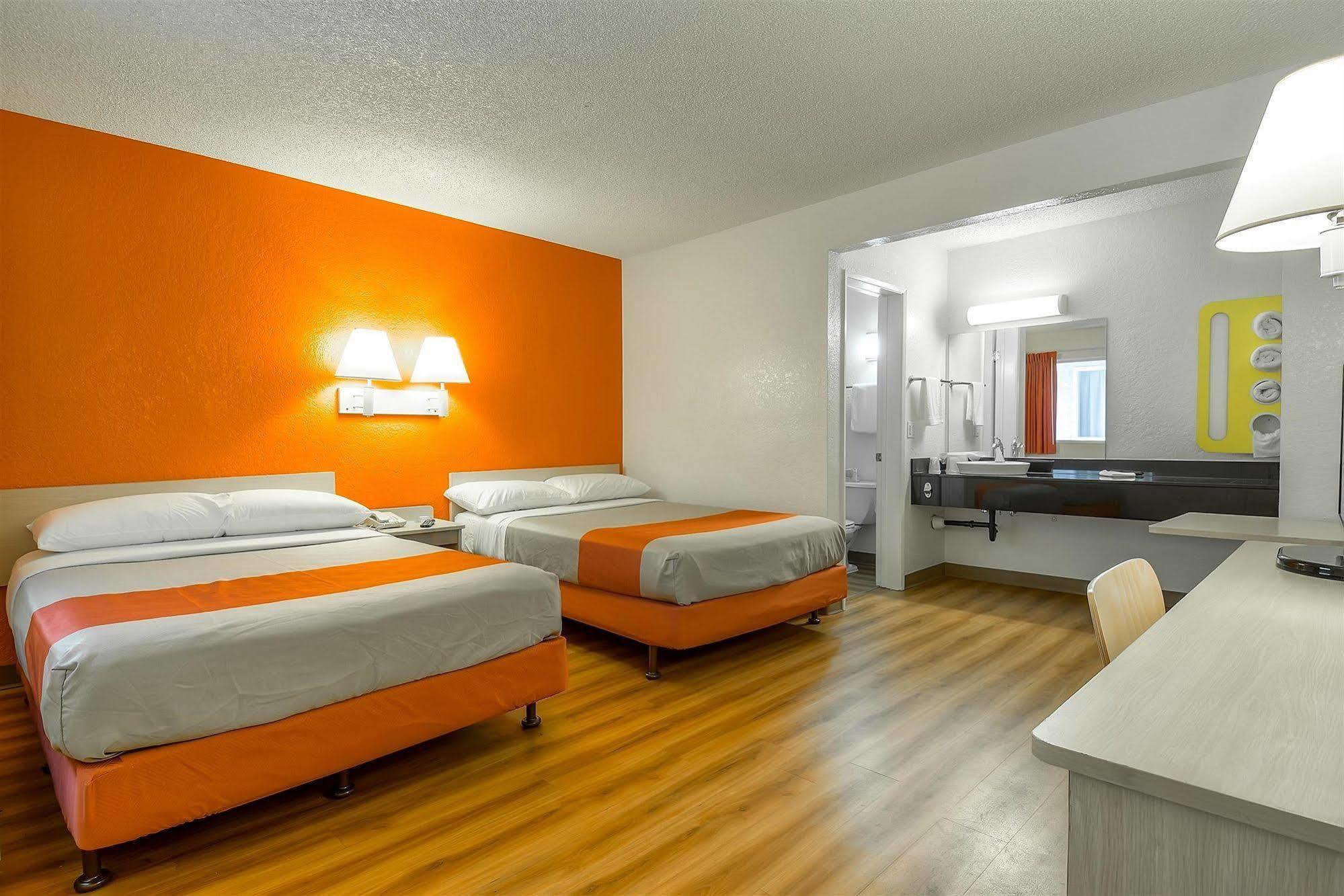 Motel 6-Norwalk, Ca - Los Angeles Экстерьер фото
