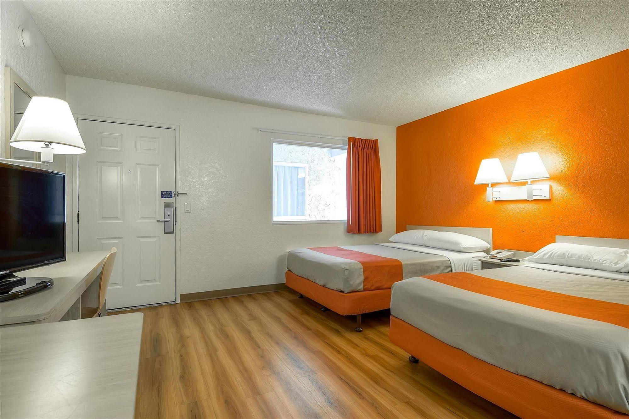 Motel 6-Norwalk, Ca - Los Angeles Экстерьер фото