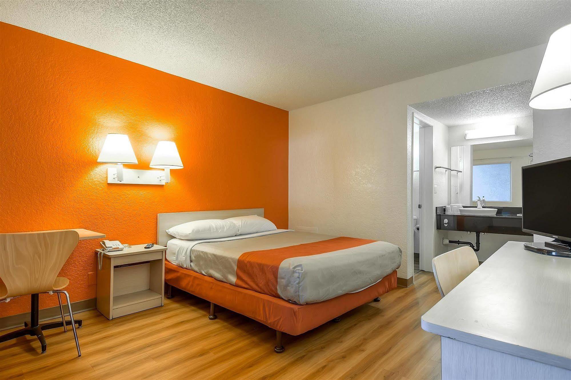 Motel 6-Norwalk, Ca - Los Angeles Экстерьер фото