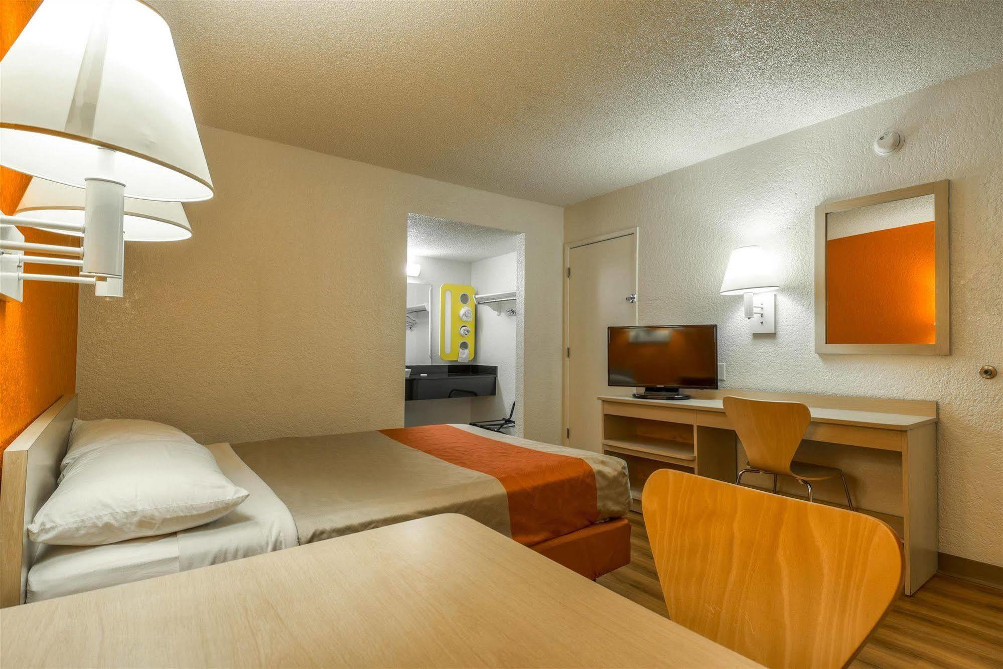 Motel 6-Norwalk, Ca - Los Angeles Экстерьер фото