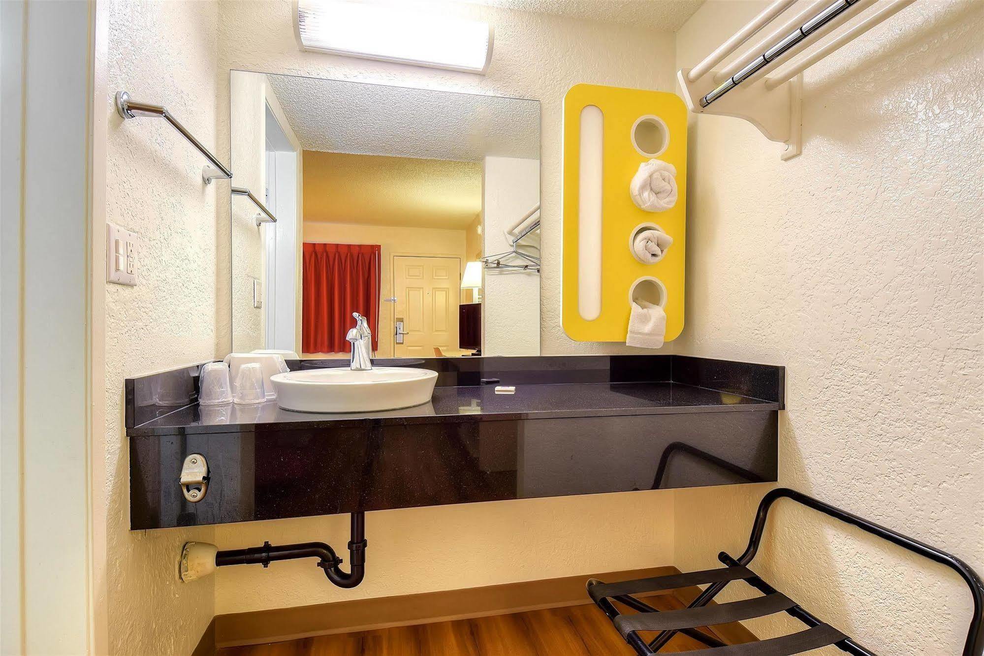 Motel 6-Norwalk, Ca - Los Angeles Экстерьер фото
